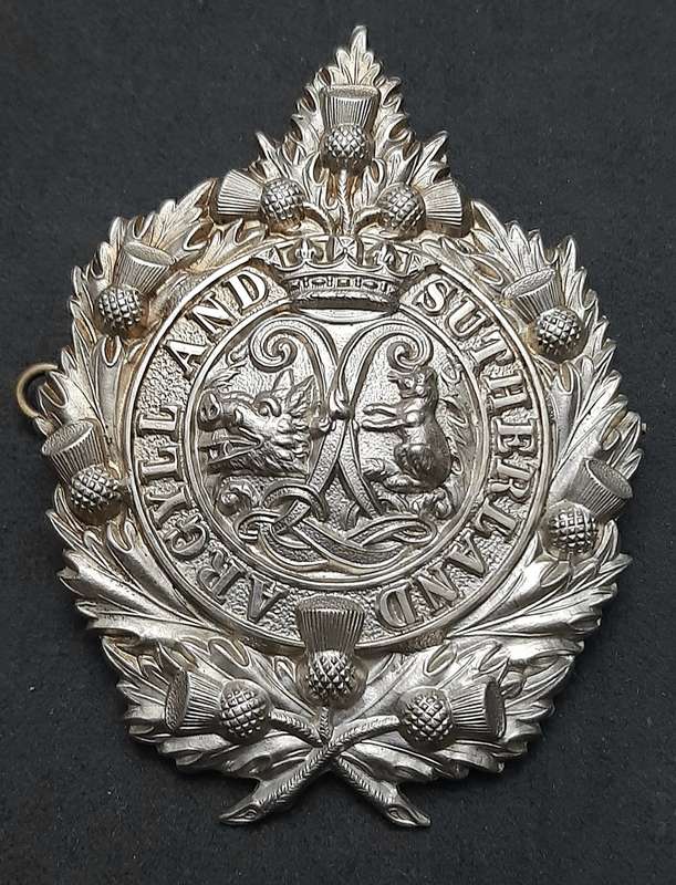 WW1 / WW2 : Argyll & Sutherland Highlanders White Metal Glengarry/ Tam O'Shanter Badge (Lugs+Pin).