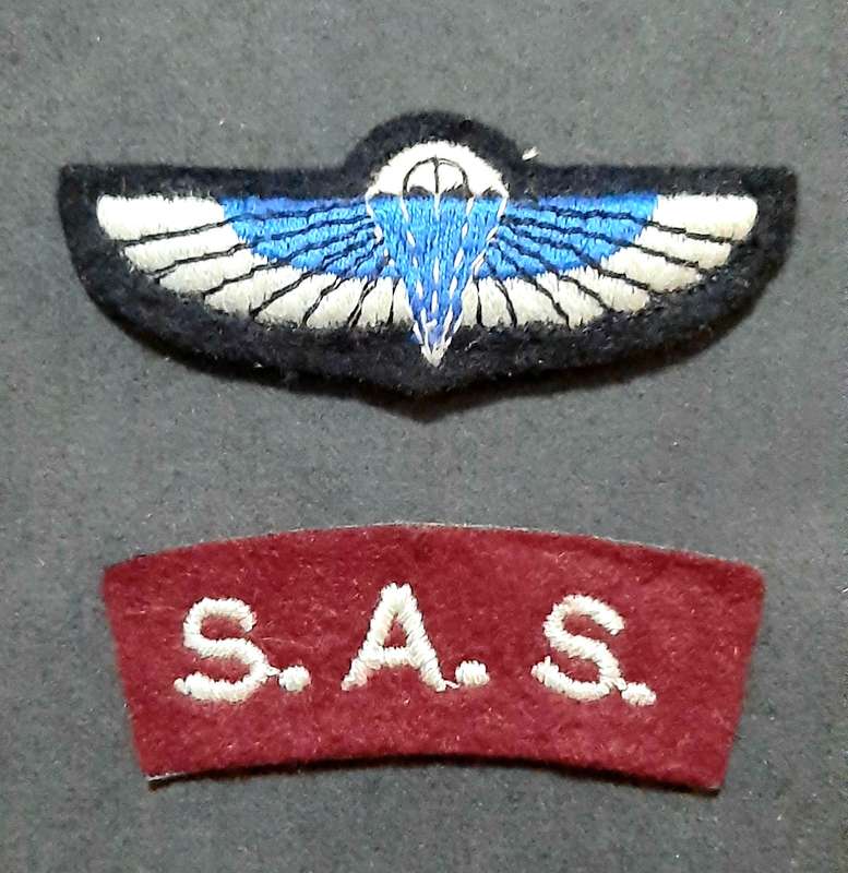 RARE: Early 1980s New Zealand S.A.S Patt.44 Maroon Title & Parachute Wing ( 2 Pcs).