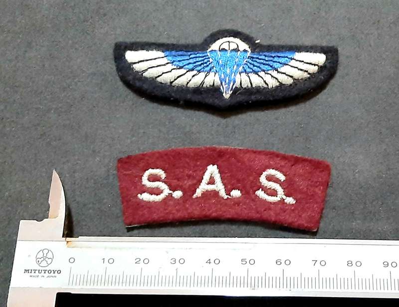 RARE: Early 1980s New Zealand S.A.S Patt.44 Maroon Title & Parachute Wing ( 2 Pcs).