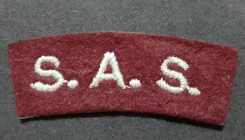 RARE: Early 1980s New Zealand S.A.S Patt.44 Maroon Title & Parachute Wing ( 2 Pcs).