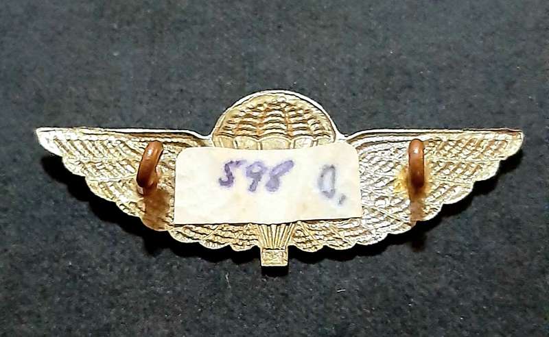 RARE: 1980s British S.A.S Silver Metallic HALO Dress Parachute Wing (Lugs Intact).