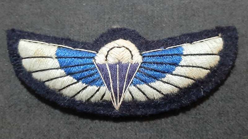RARE: 1950s/ 60s British S.A.S Padded 'Malaya Type' Embroidered Parachute Qualification Wing