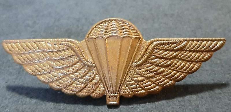 RARE: 1980s Australian S.A.S Bronze Metallic HALO Dress Parachute Wing (Lugs Intact).