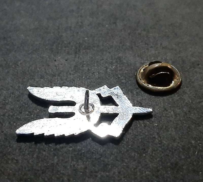 RARE: 1990s British S.A.S Metallic Lapel Badge w/ Enamel Inlay (Pin Intact).