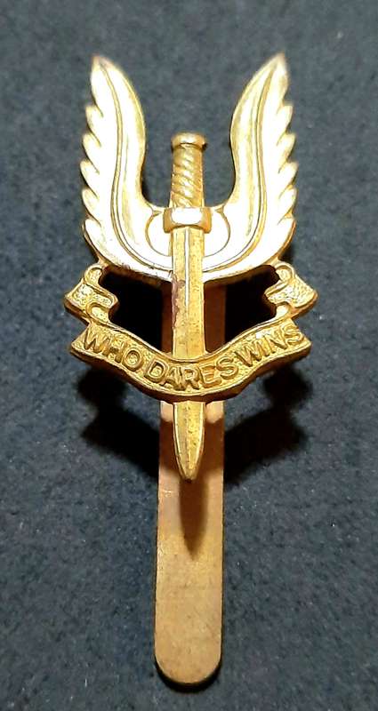 RARE: 1980s British S.A.S Bronze Metallic Beret Badge w/ Slide.