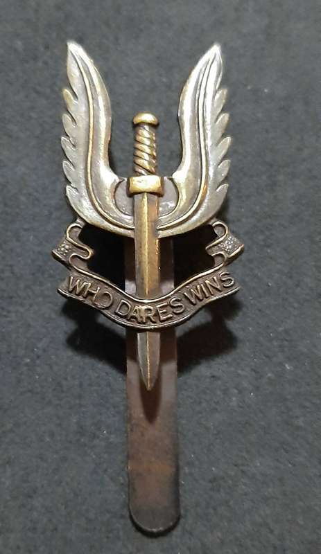 RARE: 1980s British S.A.S 'Subdued' Metallic Beret Badge w/ Slide .
