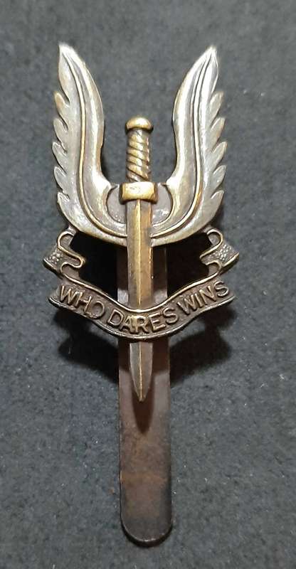 RARE: 1980s British S.A.S 'Subdued' Metallic Beret Badge w/ Slide .