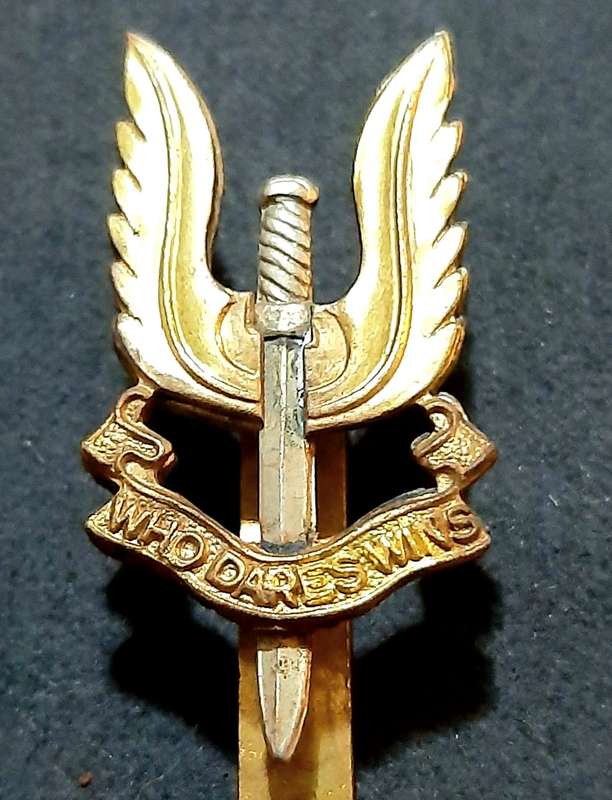 RARE: 1970s Australian S.A.S Bi-Metal Beret Badge w/ Slide.