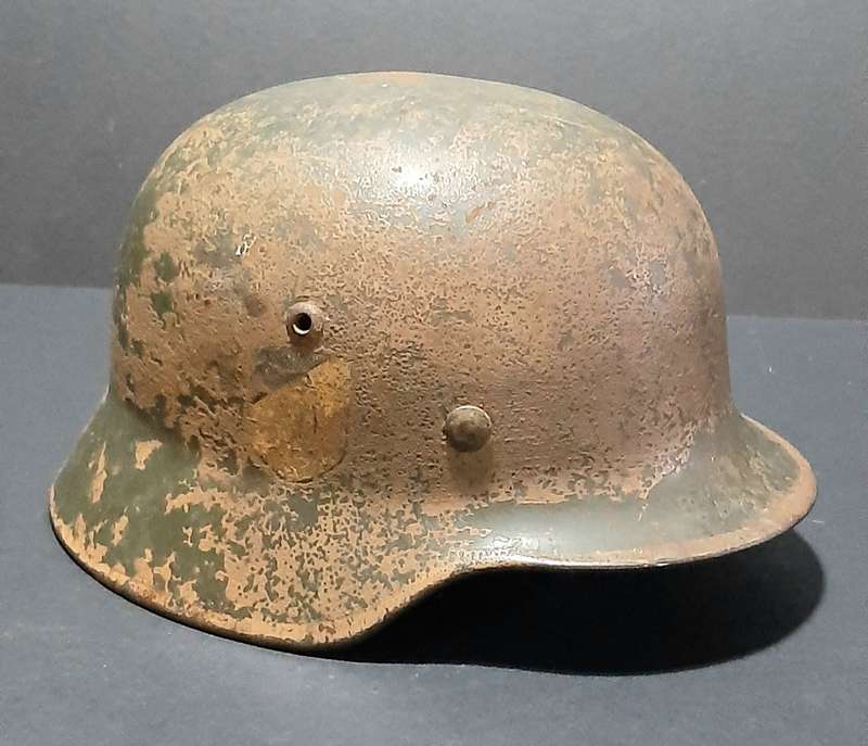 Rare WW2 German M35 D/Decal 'Afrika Korps' Desert Camouflage Steel Helmet (SE64)