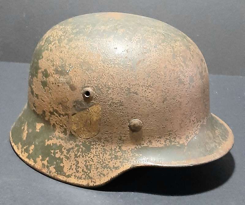 Rare WW2 German M35 D/Decal 'Afrika Korps' Desert Camouflage Steel Helmet (SE64)