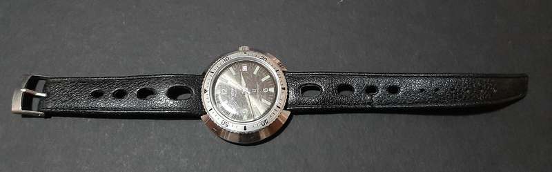RARE: 1969 INTERPOL DELUXE 21-Jewel Anti-Magnetic Diver's Watch w/ Original Strap (UNTESTED).