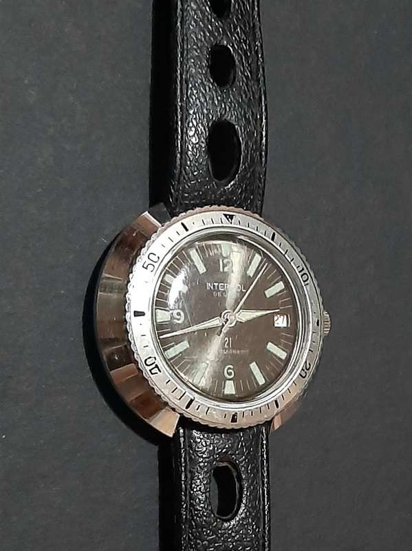 RARE: 1969 INTERPOL DELUXE 21-Jewel Anti-Magnetic Diver's Watch w/ Original Strap (UNTESTED).