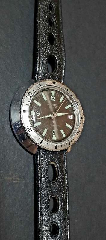 RARE: 1969 INTERPOL DELUXE 21-Jewel Anti-Magnetic Diver's Watch w/ Original Strap (UNTESTED).