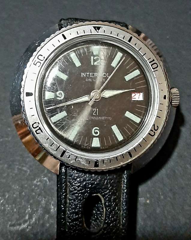 RARE: 1969 INTERPOL DELUXE 21-Jewel Anti-Magnetic Diver's Watch w/ Original Strap (UNTESTED).