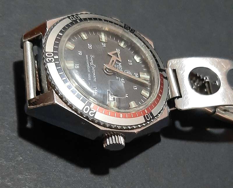 RARE: 1970s Mortima 17-Jewel 'Superdatomatic' Waterproof Diver's Watch (TESTED).