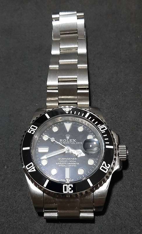 STUNNING: Gent's Replica Rolex ' Oyster Perpetual' Date-Submariner Diver's Watch (TESTED).