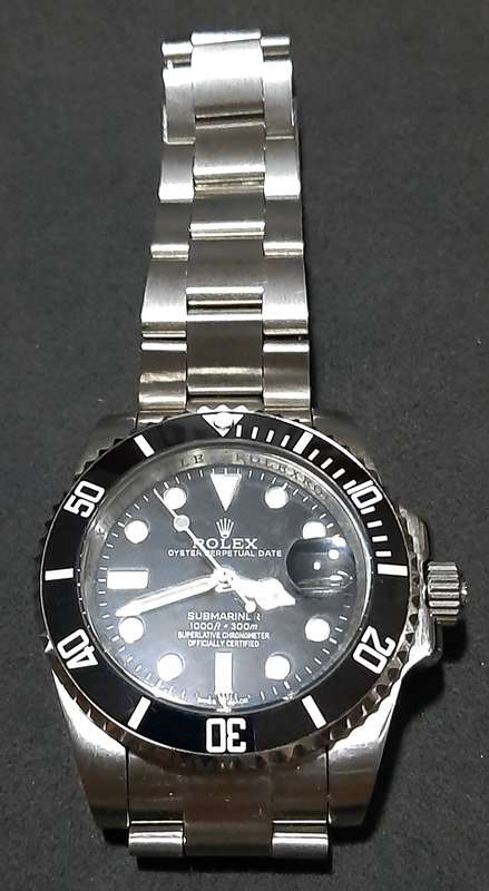 STUNNING: Gent's Replica Rolex ' Oyster Perpetual' Date-Submariner Diver's Watch (TESTED).