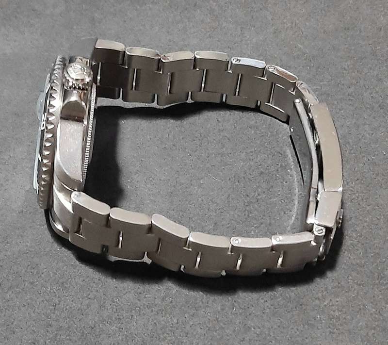 STUNNING: Gent's Replica Rolex ' Oyster Perpetual' Date-Submariner Diver's Watch (TESTED).