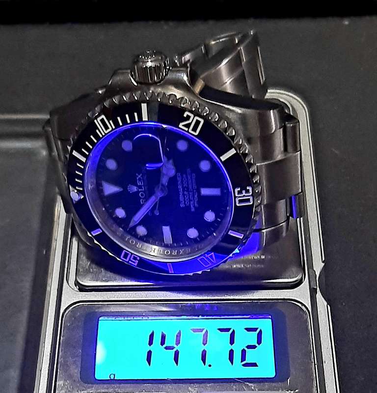 STUNNING: Gent's Replica Rolex ' Oyster Perpetual' Date-Submariner Diver's Watch (TESTED).