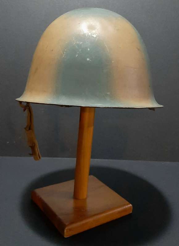 Border War: 1980s SADF Bi-Tonal Camouflage Pattern Helmet w/ Liner (1 Strap Only ).