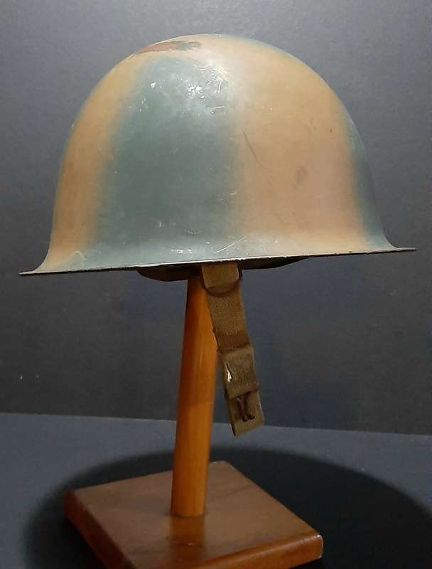 Border War: 1980s SADF Bi-Tonal Camouflage Pattern Helmet w/ Liner (1 Strap Only ).