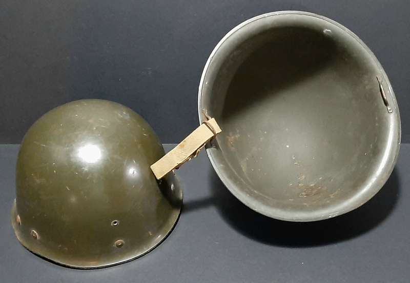 Border War: 1980s SADF Bi-Tonal Camouflage Pattern Helmet w/ Liner (1 Strap Only ).