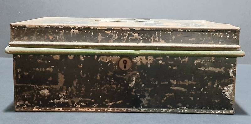 1930s Barclay's Bank South Africa: Metal Currency Storage Box w/ Internal Shelf Segment (31cmx19cm)