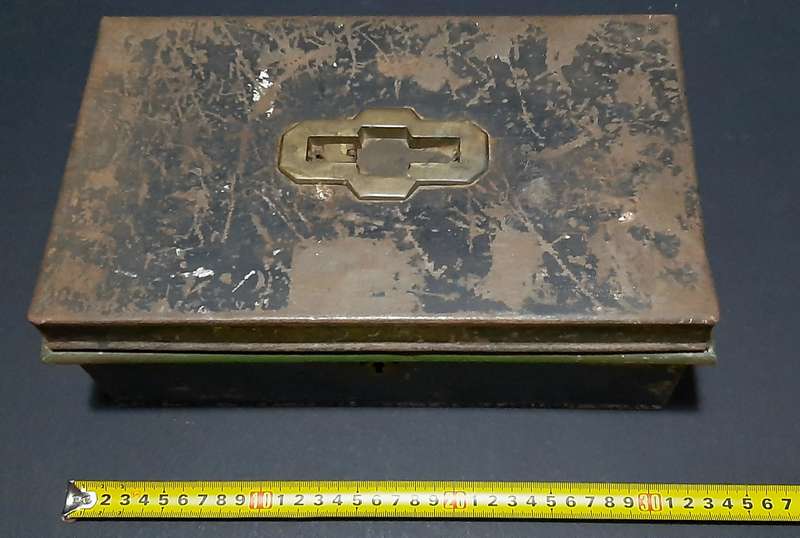 1930s Barclay's Bank South Africa: Metal Currency Storage Box w/ Internal Shelf Segment (31cmx19cm)