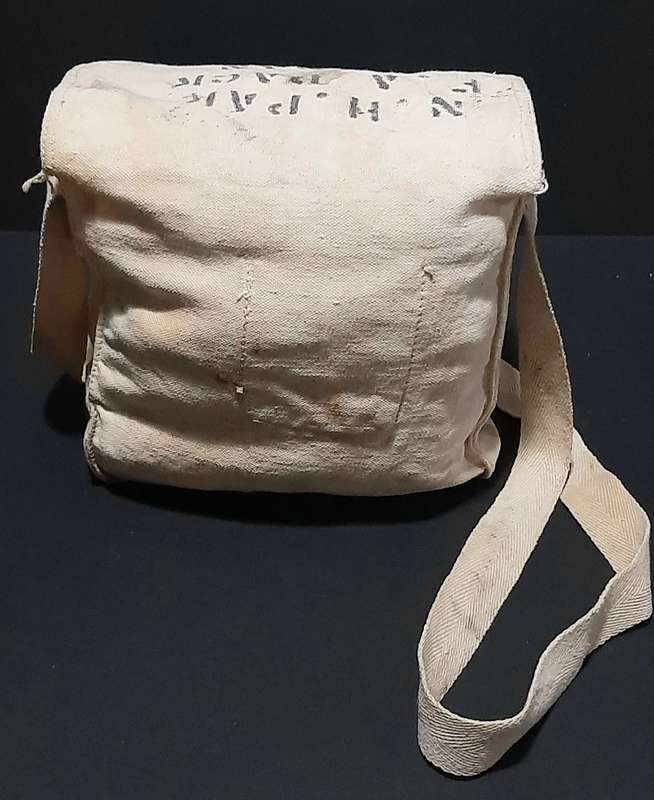 RARE: WW2 UDF Medic's 10-Man First Field Aid Webbing Bag w/ Sling (USED).