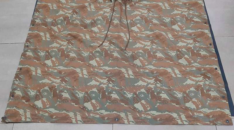 RARE: Border War 1980s - SADF 32 Battalion Camouflage Poncho/ Groundsheet w/ Hood (Specifico).