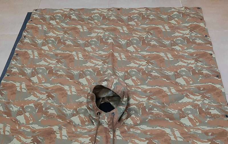 RARE: Border War 1980s - SADF 32 Battalion Camouflage Poncho/ Groundsheet w/ Hood (Specifico).