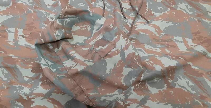 RARE: Border War 1980s - SADF 32 Battalion Camouflage Poncho/ Groundsheet w/ Hood (Specifico).