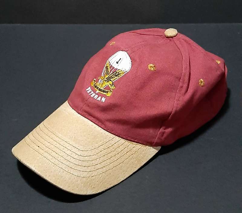1990s SADF Commemorative: 1 Parachute Battalion Unit Baseball Cap w/ Nat. Flag Pin (Universal Size).