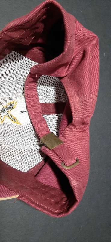 1990s SADF Commemorative: 1 Parachute Battalion Unit Baseball Cap w/ Nat. Flag Pin (Universal Size).