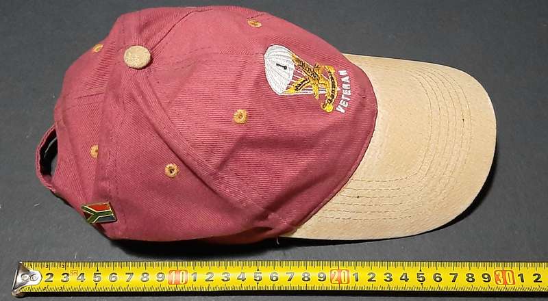 1990s SADF Commemorative: 1 Parachute Battalion Unit Baseball Cap w/ Nat. Flag Pin (Universal Size).