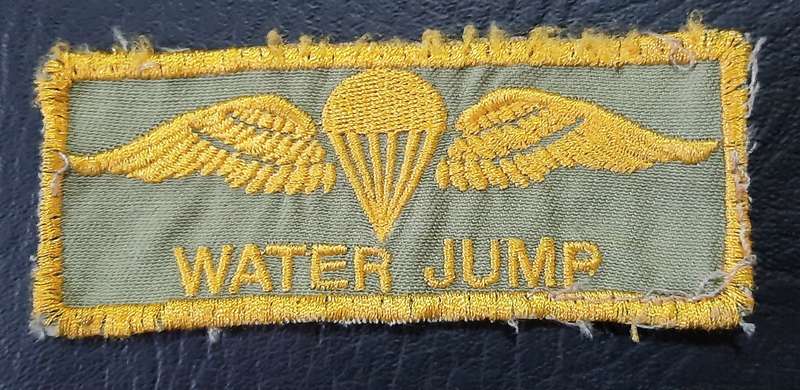 RARE: 1990s SADF / SANDF Unofficial 'Water Jump' Parachute Embroidered Qualification Wings .
