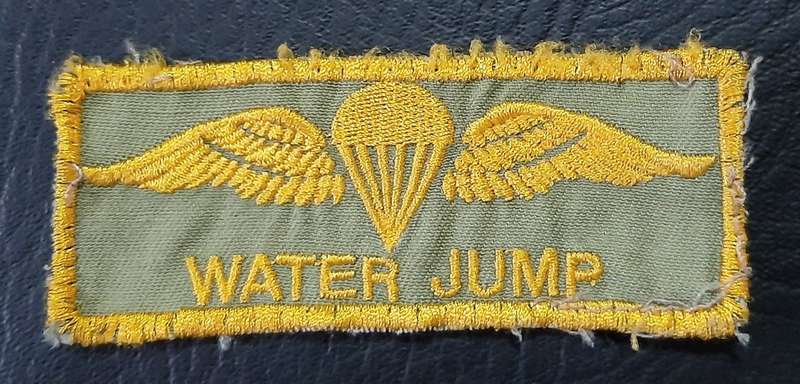 RARE: 1990s SADF / SANDF Unofficial 'Water Jump' Parachute Embroidered Qualification Wings .