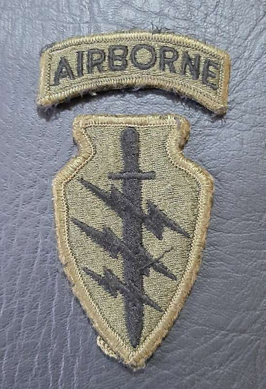 RARE: 1990s U.S. Army OD Green 'Special Forces' Embroidered Airborne Tab & Unit Flash (2 x Pcs).