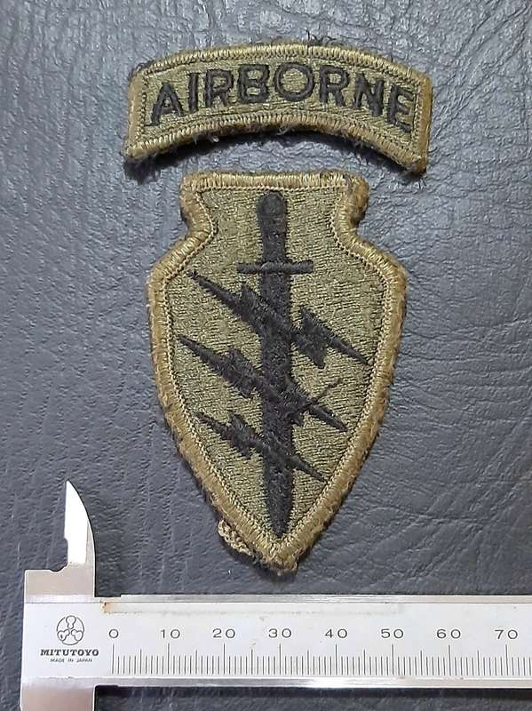 RARE: 1990s U.S. Army OD Green 'Special Forces' Embroidered Airborne Tab & Unit Flash (2 x Pcs).