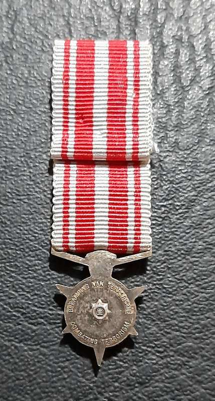 RARE: SA Security Forces  Silver Miniature ' Star for Combatting Terrorism ' Medal w/ Service Bars