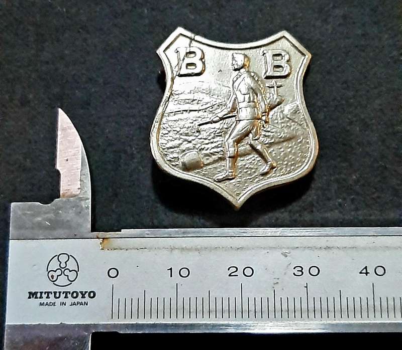 Mid-20th Century: 'Boys Brigade' Youth Organization Wayfarer Badge w/ Pin.