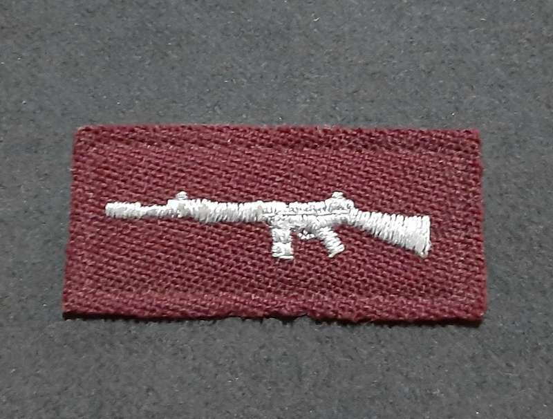 RARE: 1990s SAMS - Maroon Marksman's 'Skietbalkie' Qualification Embroidered Breast Badge.