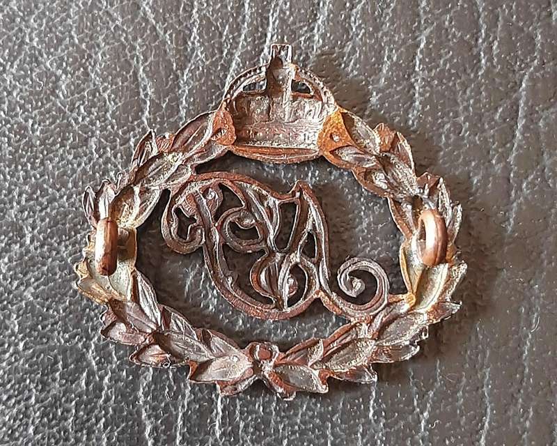 RARE: Natal Police (1902-13) Subdued Brass Cap Badge w/ Lugs.