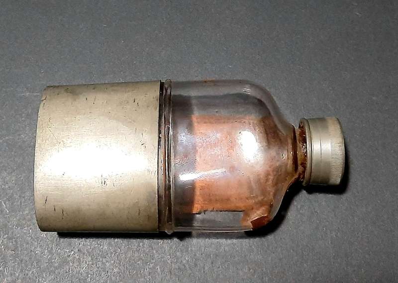 RARE: WW1 British/ Commonwealth Soldier's Private-Purchase Glass Hipflask w/ Cup (Complete).