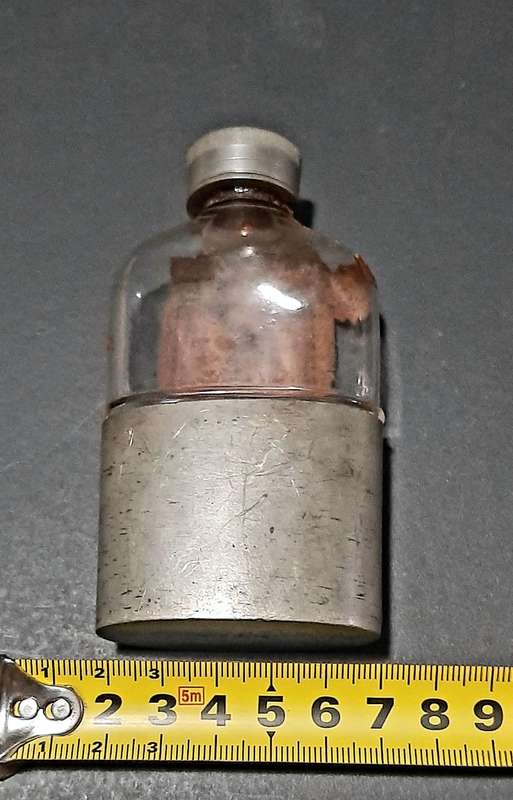 RARE: WW1 British/ Commonwealth Soldier's Private-Purchase Glass Hipflask w/ Cup (Complete).