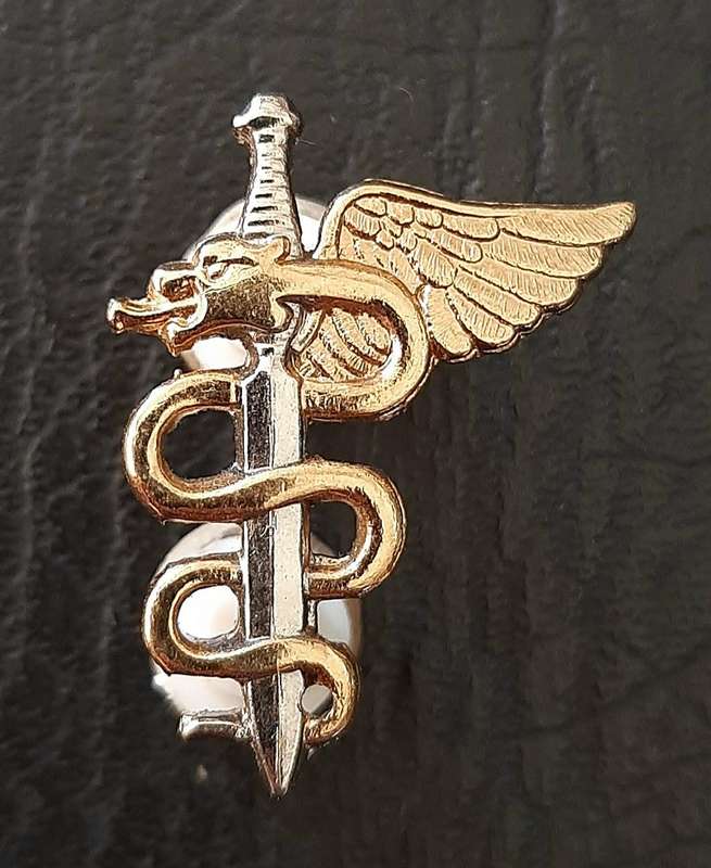 RARE: 1980s / 1990s SAMS 'Recce' 7 Medical Batt. Metal Operator's Badge w/ Pins .