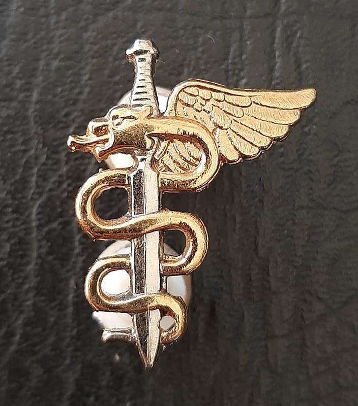 RARE: 1980s / 1990s SAMS 'Recce' 7 Medical Batt. Metal Operator's Badge w/ Pins .