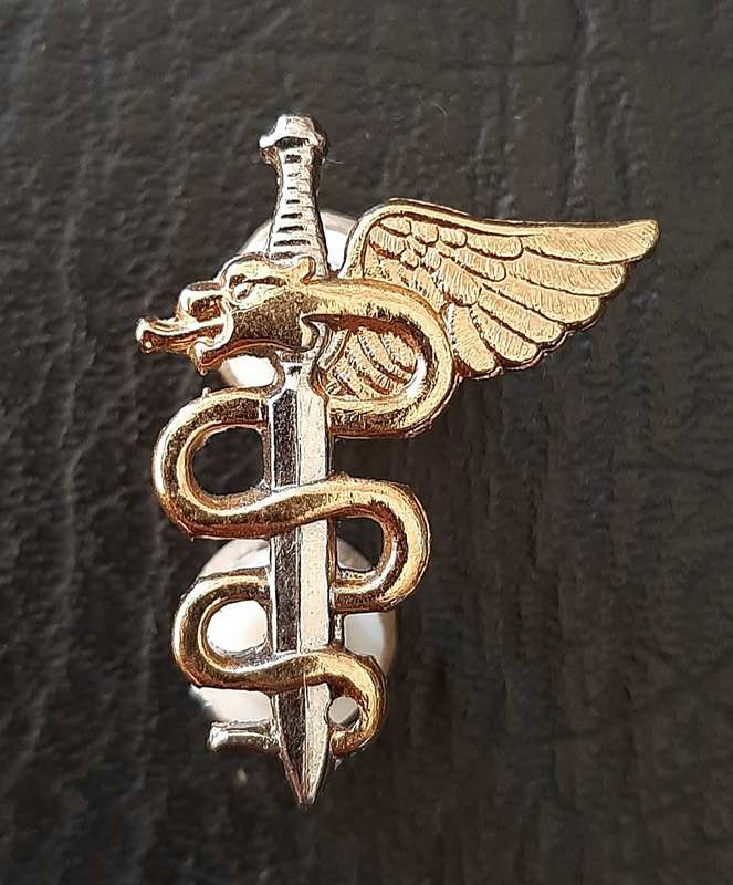 RARE: 1980s / 1990s SAMS 'Recce' 7 Medical Batt. Metal Operator's Badge w/ Pins .