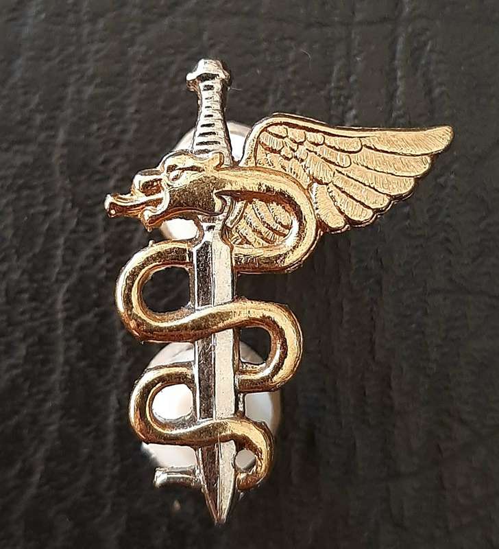RARE: 1980s / 1990s SAMS 'Recce' 7 Medical Batt. Metal Operator's Badge w/ Pins .
