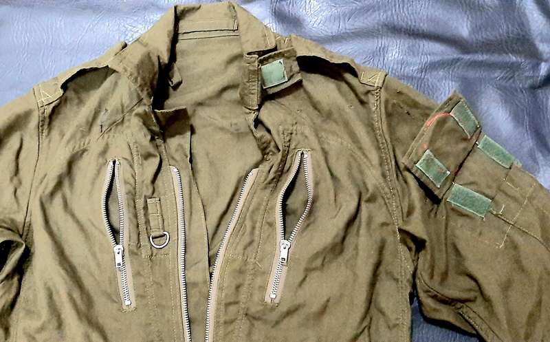 RARE: 1980s Border War- SA Air Force Olive Green Helicopter Pilot's Flightsuit w/ Fittings(Medium).